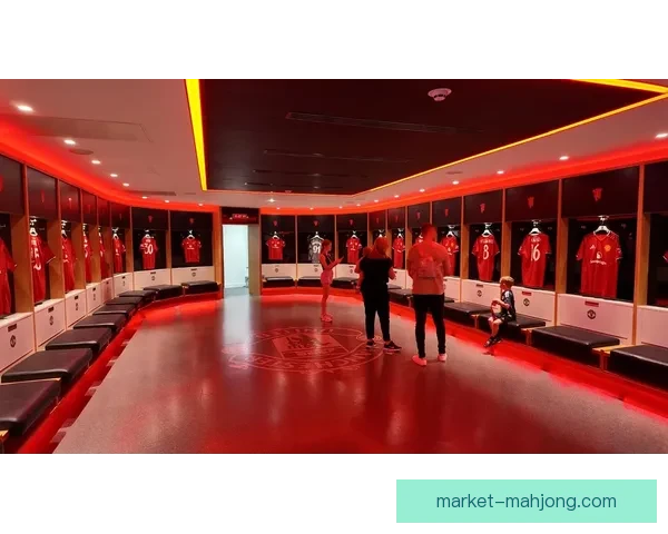 曼联宣布老特拉福德球场因漏雨暂时停用进行紧急修缮 曼联宣布老特拉福德球场因漏雨暂时停用进行紧急修缮
